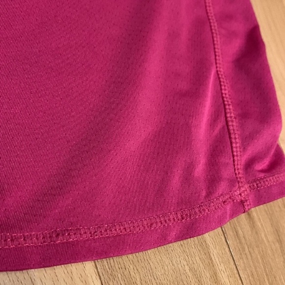 2 Athletic Short Sleeve Tees - Under Armour & Kyodan - size S - Picture 16 of 16